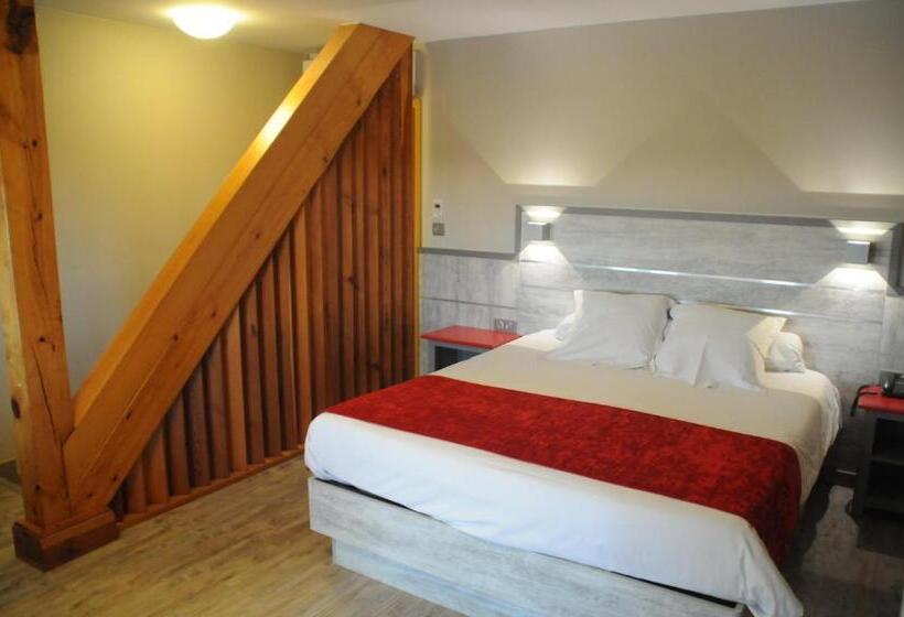 هتل Au Parc Des Cigognes