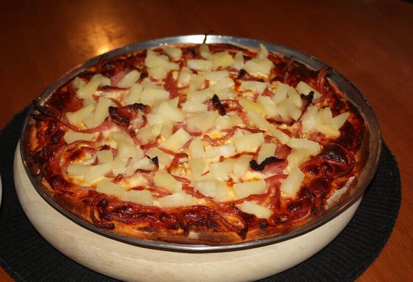 فندق Big4 Stuart Range Outback Resort