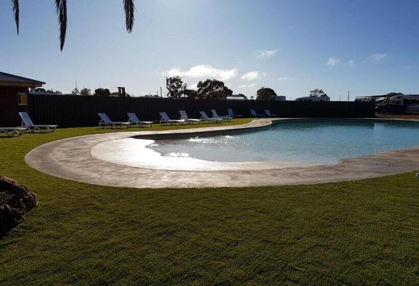 فندق Big4 Stuart Range Outback Resort