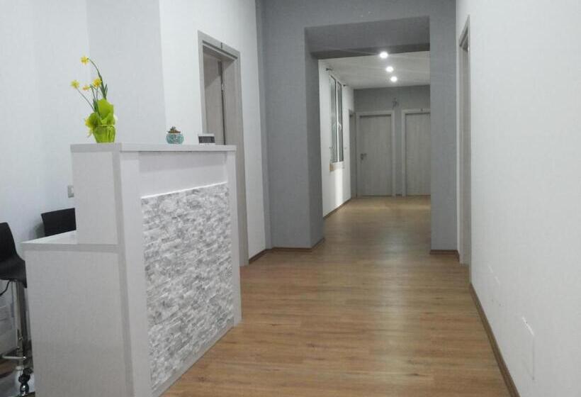 هتل Brilliant Camere