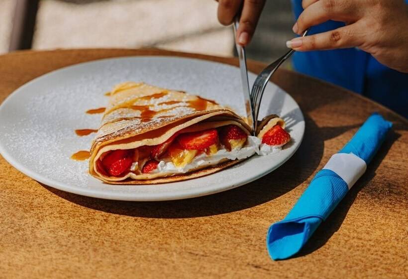 هتل Casa Del Mar Beach Resort