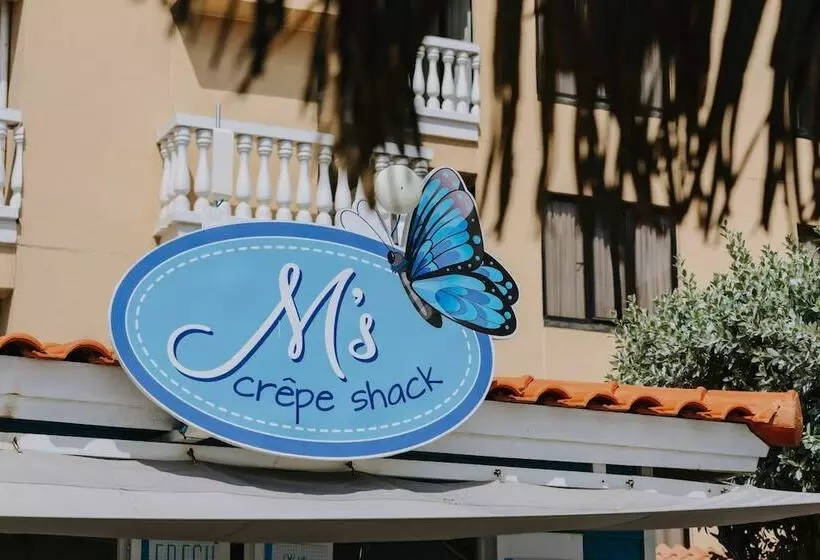 هتل Casa Del Mar Beach Resort
