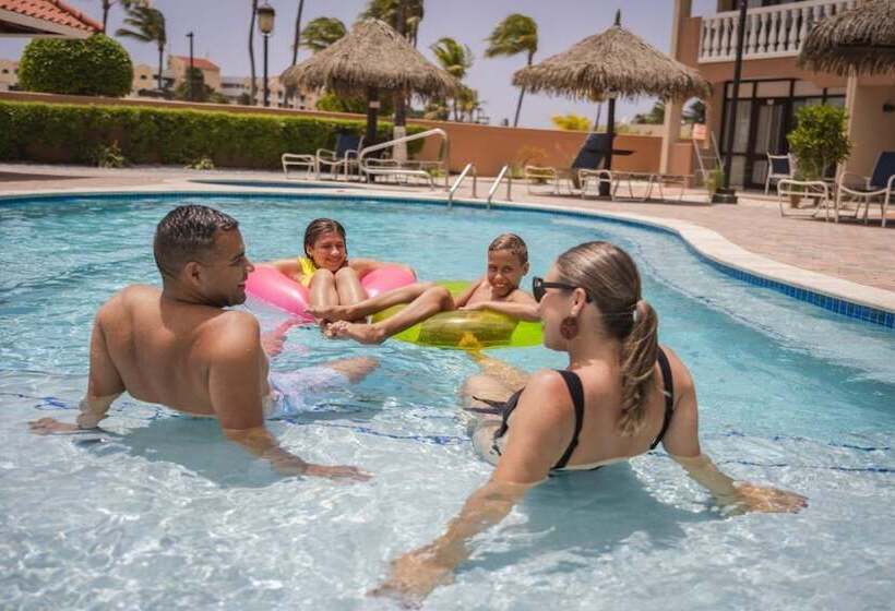 هتل Casa Del Mar Beach Resort