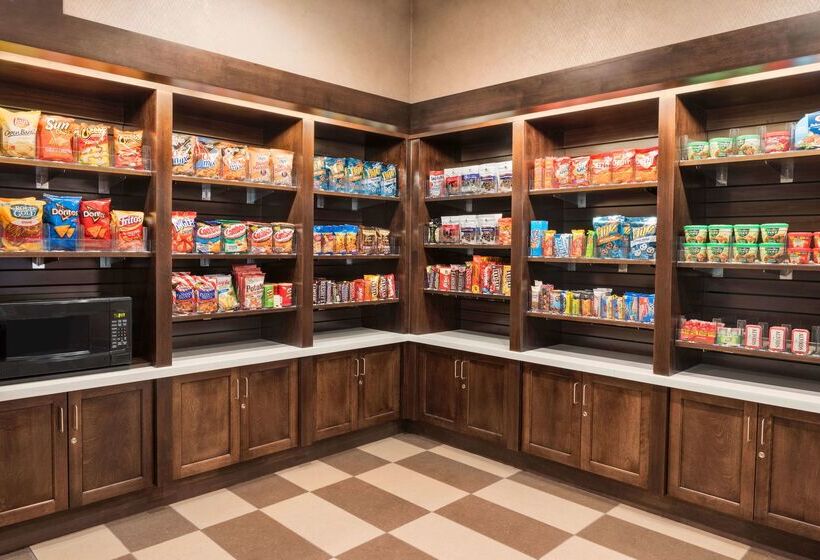 فندق Hampton Inn Lincoln Airport