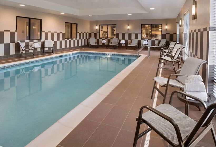 فندق Hampton Inn Lincoln Airport