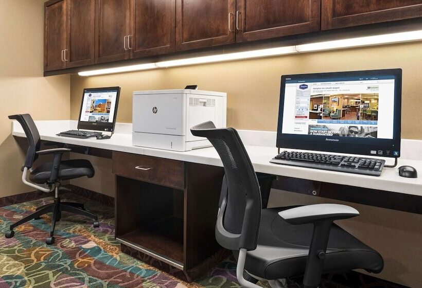 فندق Hampton Inn Lincoln Airport