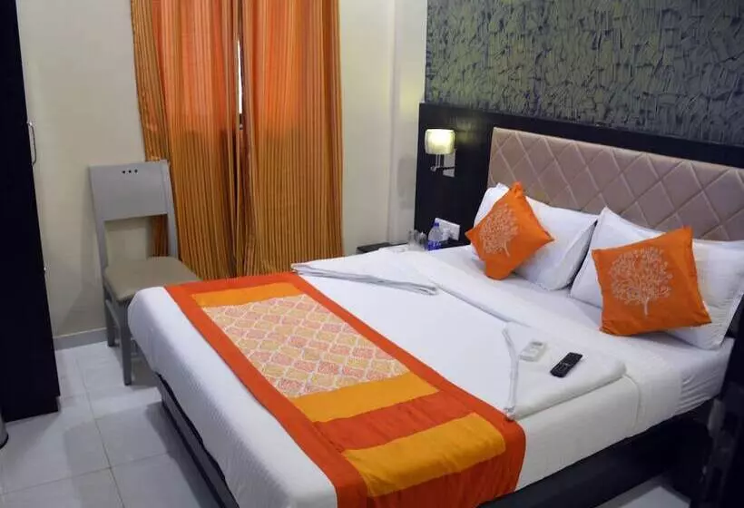 Hotel Adnoc Inn