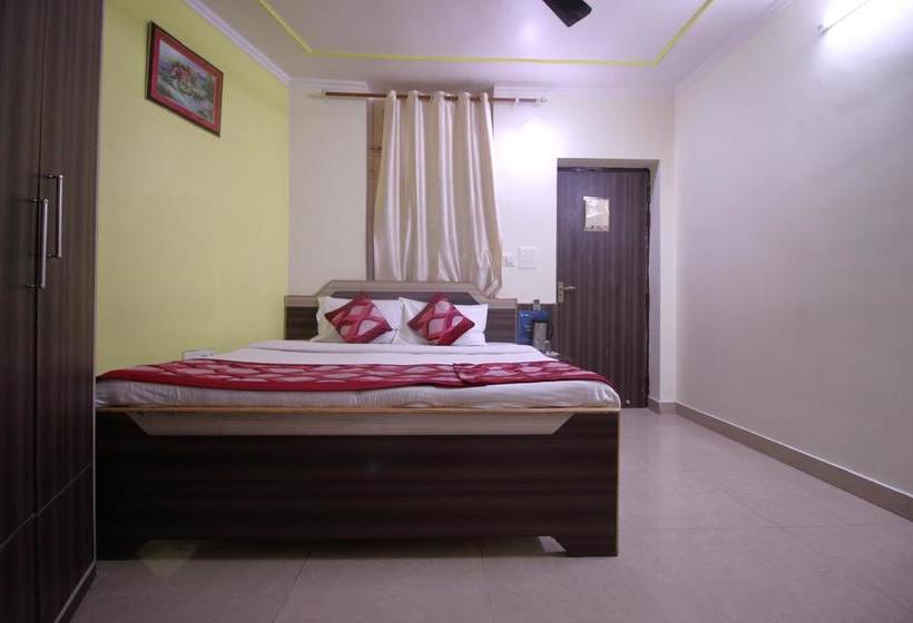 Hotel Oyo Rooms Near Railway Station 2