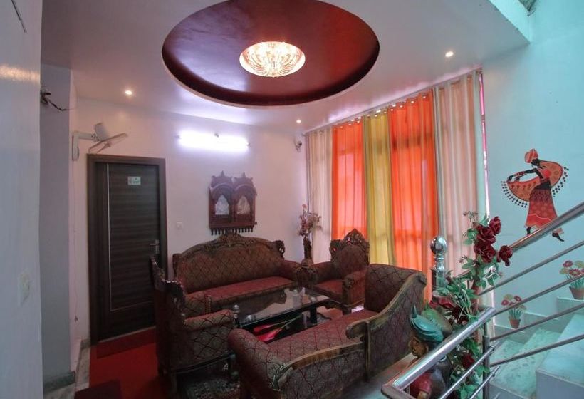 Hotel Oyo Rooms Near Railway Station 2