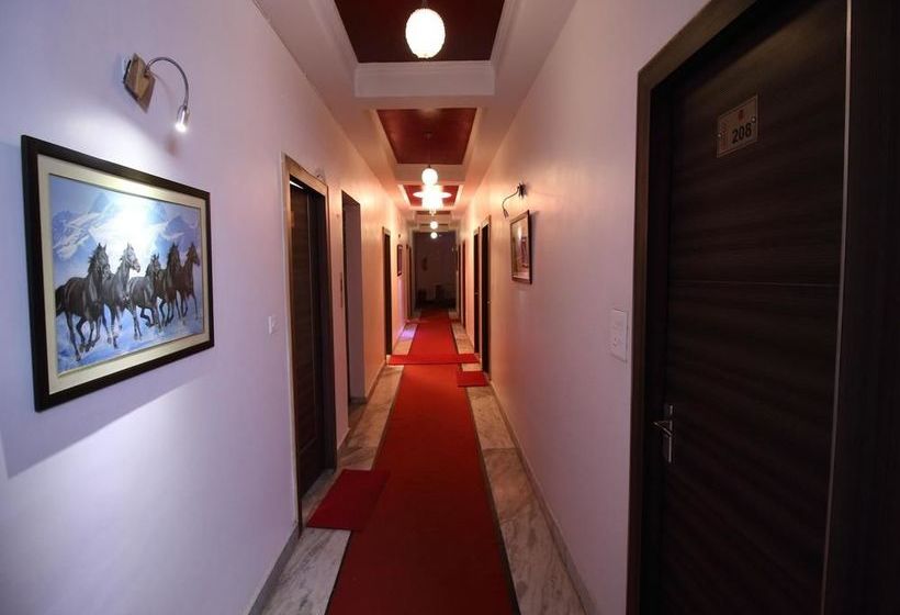 Hotel Oyo Rooms Near Railway Station 2