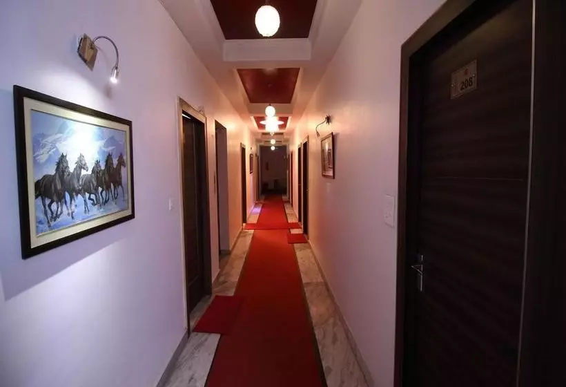 ホテル Oyo Rooms Near Railway Station 2