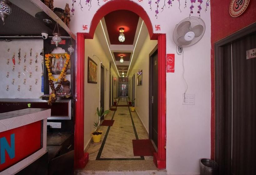 Hotel Oyo Rooms Near Railway Station 2