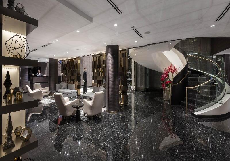 Paradox Hotel Vancouver