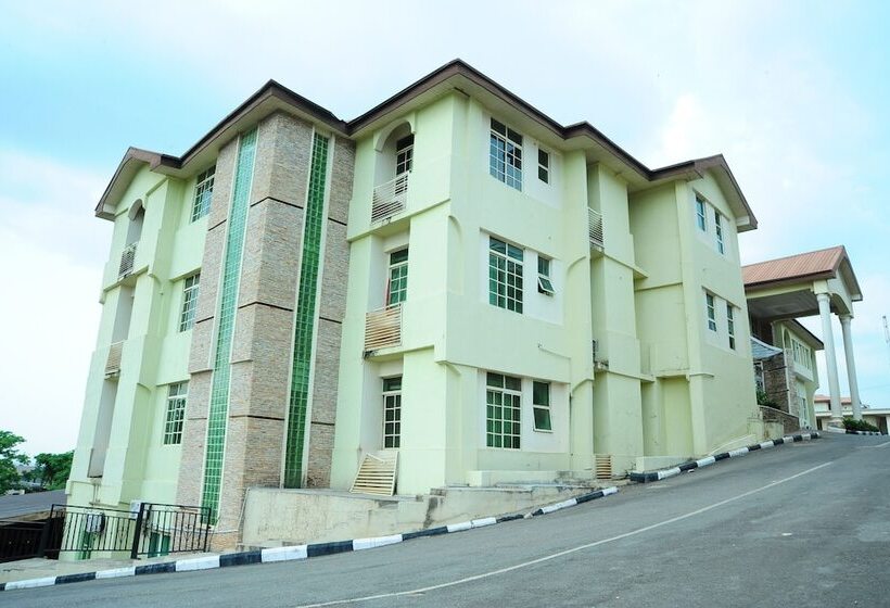 Richton Hotel And Suites