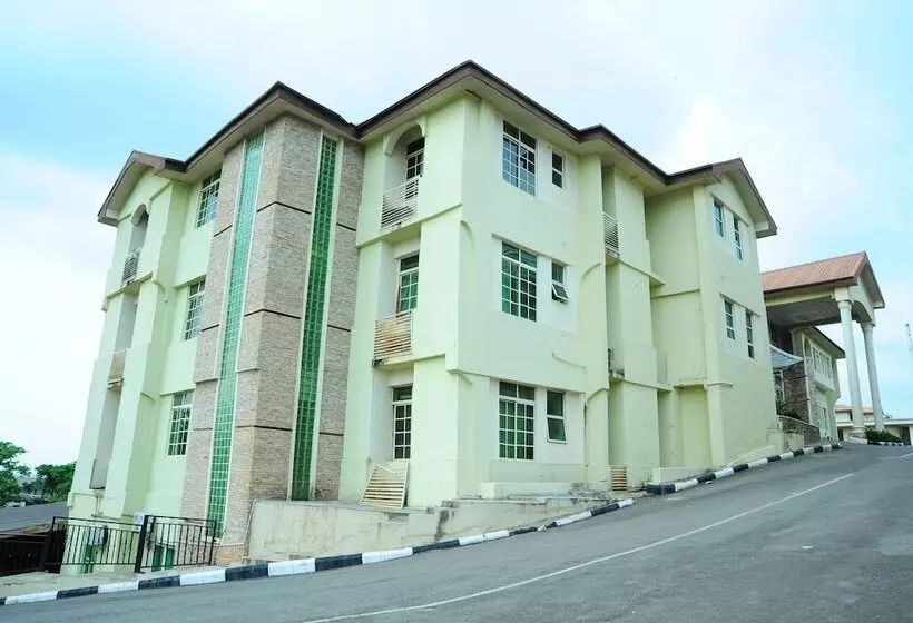 Richton Hotel And Suites
