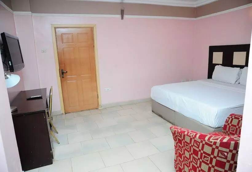 Richton Hotel And Suites