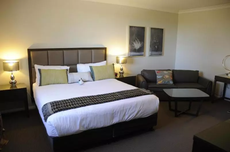 ホテル Riverside Oaks Golf Resort