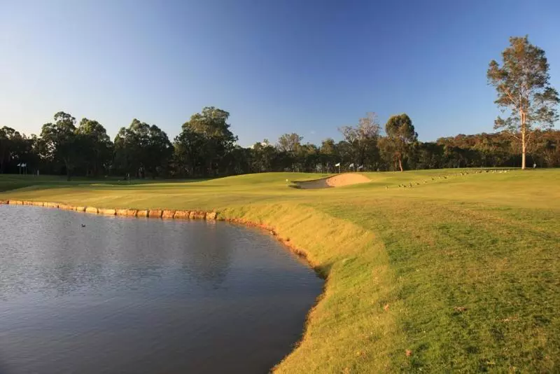 ホテル Riverside Oaks Golf Resort