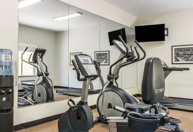 فندق Sleep Inn Ellenboro Hwy 50