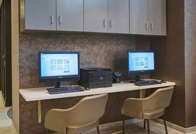 Hotelli Springhill Suites By Marriott Milwaukee Downtown
