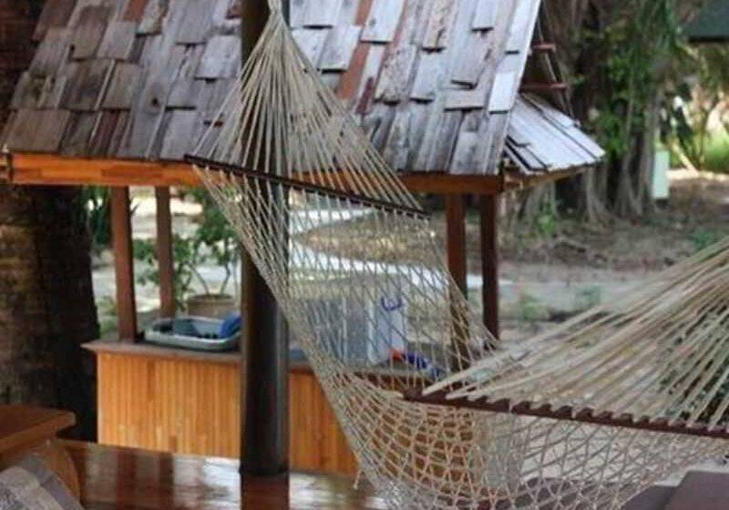 Курорт Harry S Bungalows