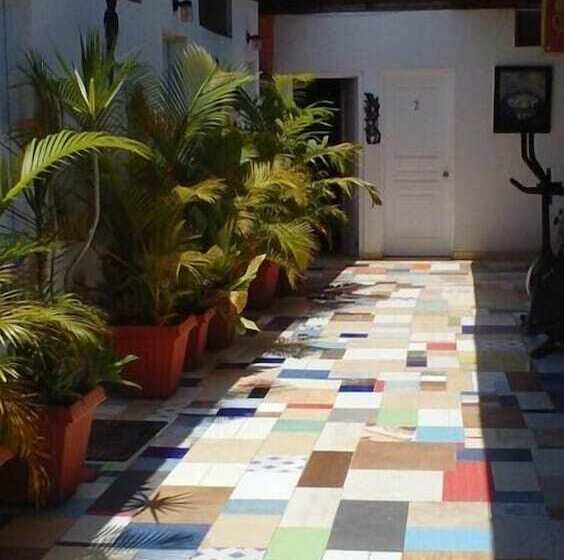 Tropical Bed & Breakfast