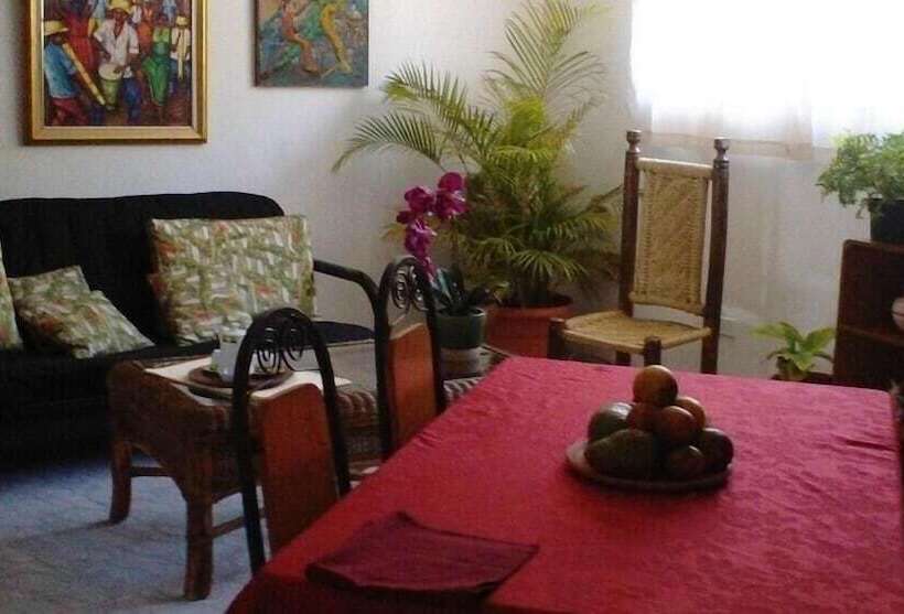 Tropical Bed & Breakfast