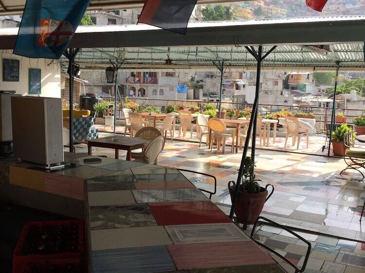 Tropical Bed & Breakfast