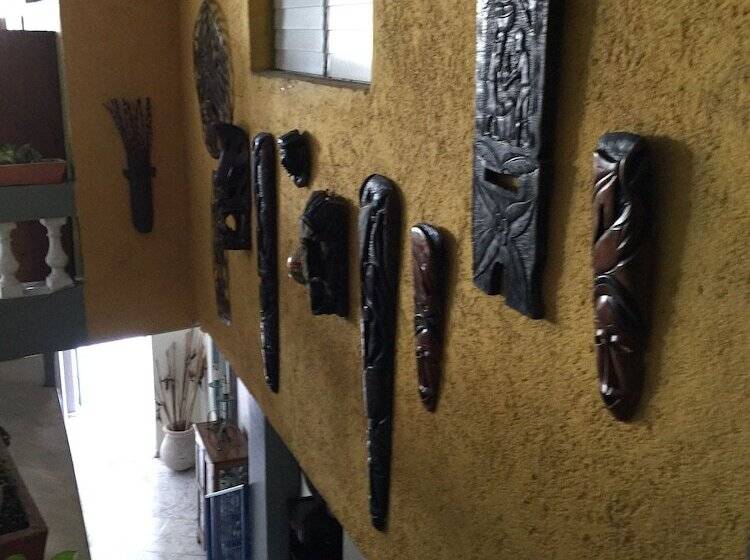 Tropical Bed & Breakfast