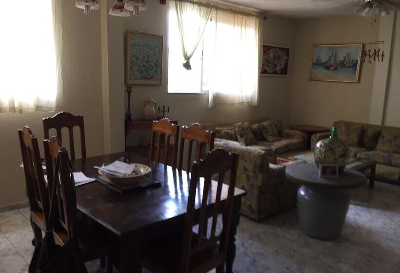 Tropical Bed & Breakfast