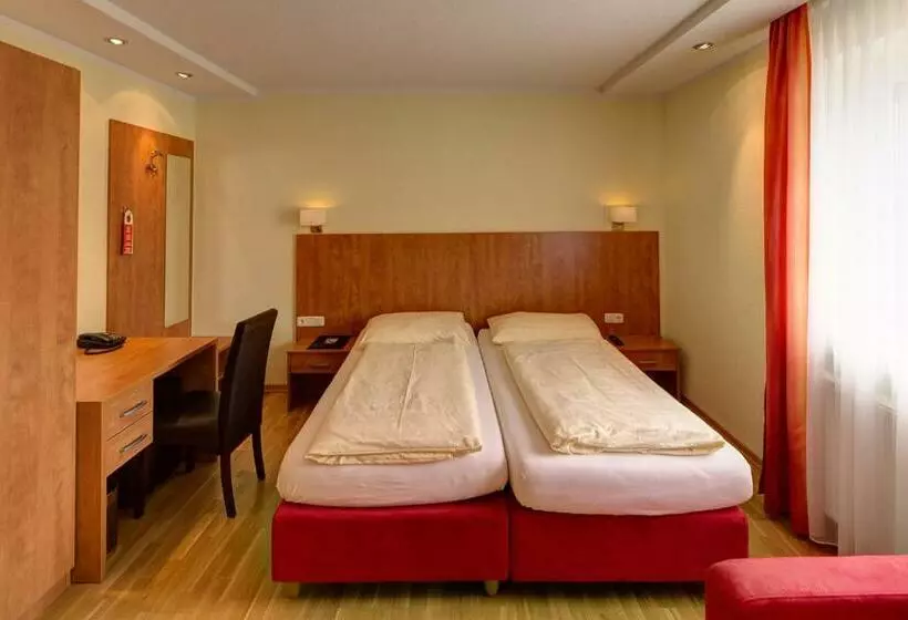 ユースホステル Gästehaus Leimer Bräu