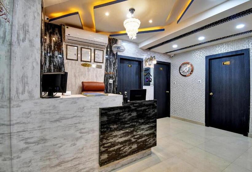 Hotel Oyo Flagship 83977 Zq Guest House