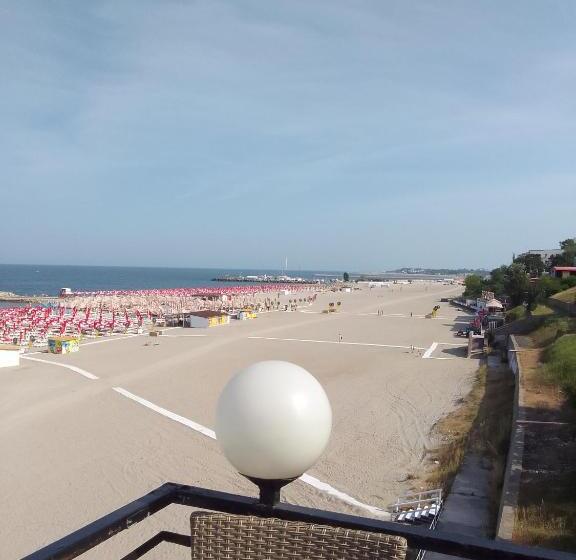 پانسیون Casa Garden Eforie