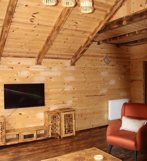 مبيت وإفطار Asmoca Bungalov