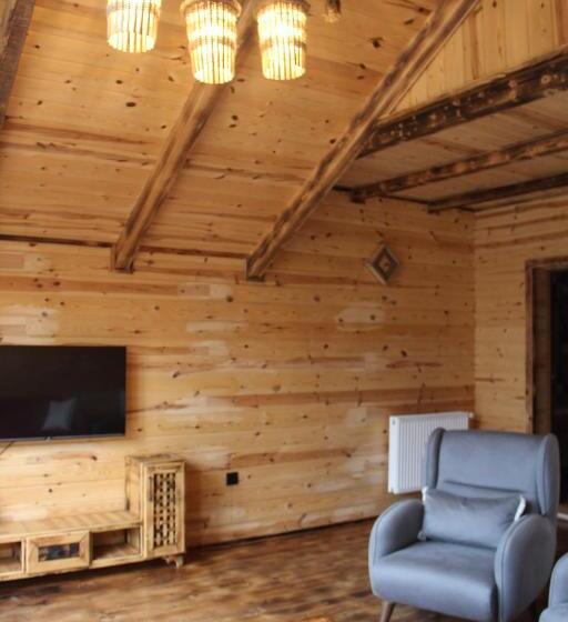 مبيت وإفطار Asmoca Bungalov