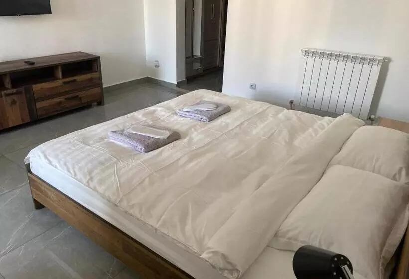 Aamiaismajoitus (B&B) Casa Cojocaru