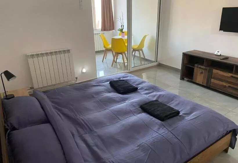 Aamiaismajoitus (B&B) Casa Cojocaru