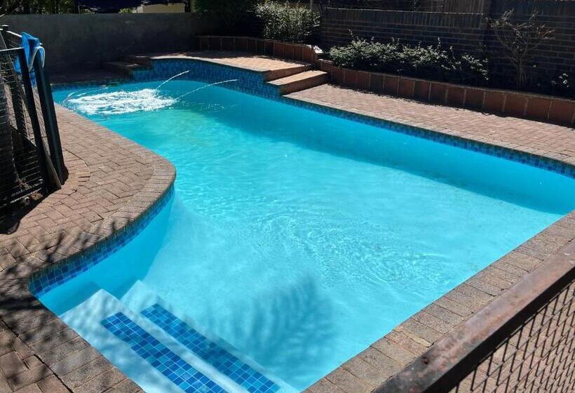 Bed & Breakfast Grants Hill Inn