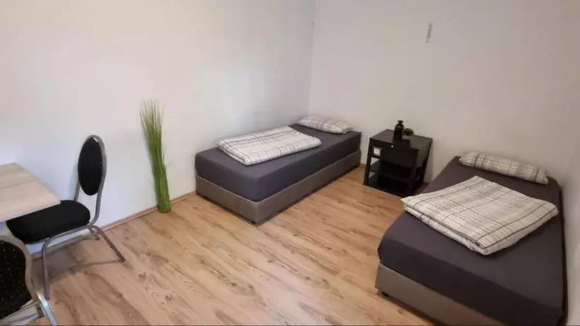 Majatalo Monteurhaus In Hemer   Gemeinschaftsnutzung Küche Und Bad