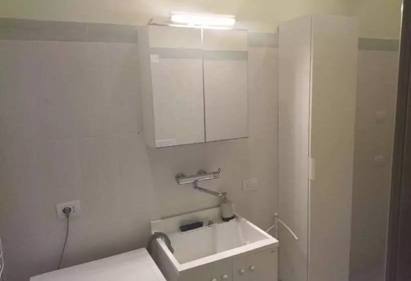 ペンション Room In Guest Room   Single Room Between Padua And Chioggia