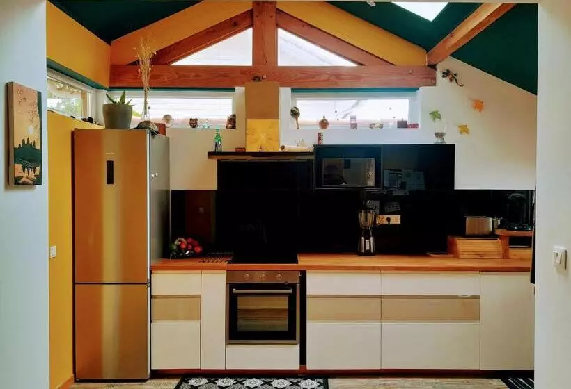 Petite Auberge Landaise, Budget Hostel