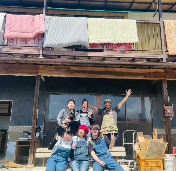 Retkeilymaja みんなでつくるふるさとウエダイラハウス