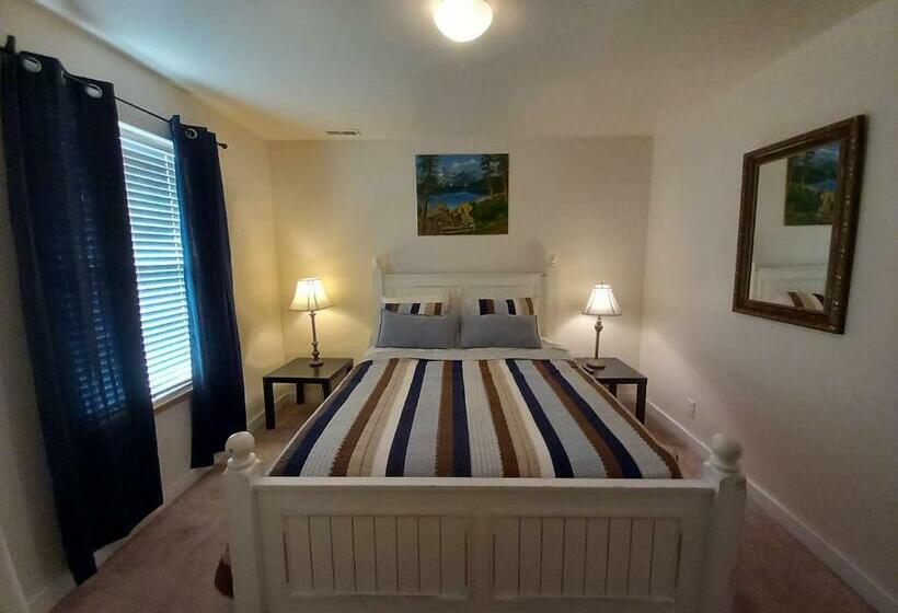 Hostel Red Creek Inn And Farm