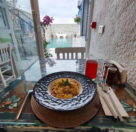 مبيت وإفطار The Escape Hotel Alacati