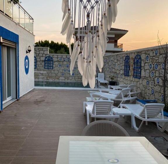 مبيت وإفطار The Escape Hotel Alacati
