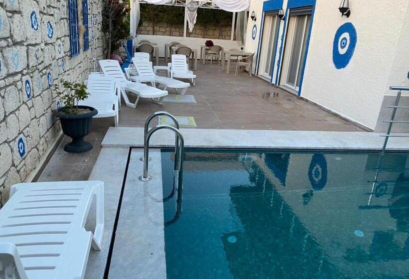 مبيت وإفطار The Escape Hotel Alacati