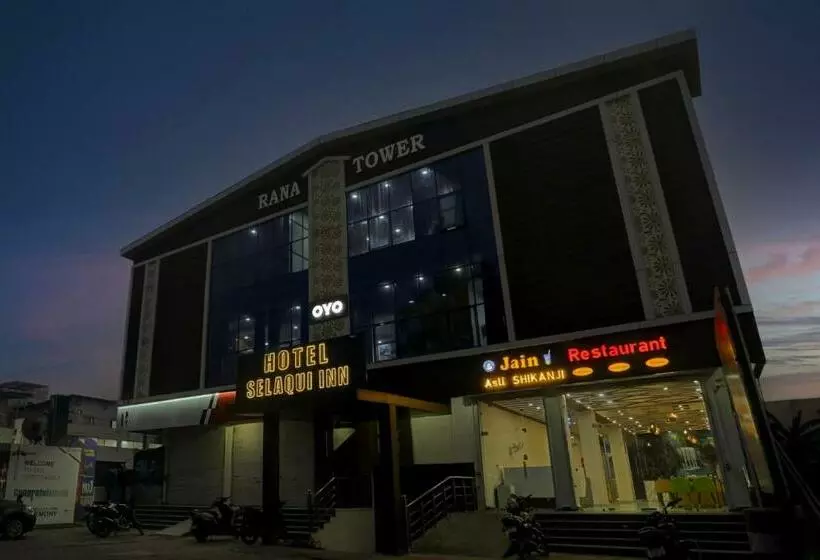 Townhouse Hotel Selaqui Inn