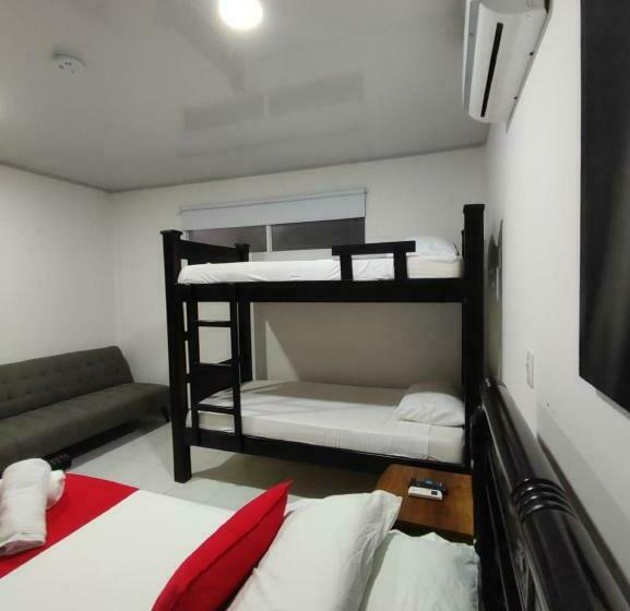 هاستل Galyrod Su Hotel Familiar