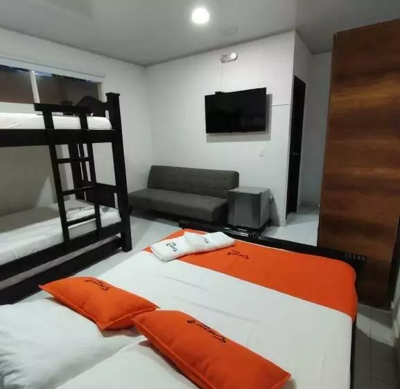 هاستل Galyrod Su Hotel Familiar