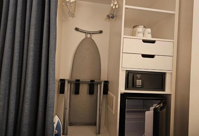 Center Spot Unit Strip Las Vegas